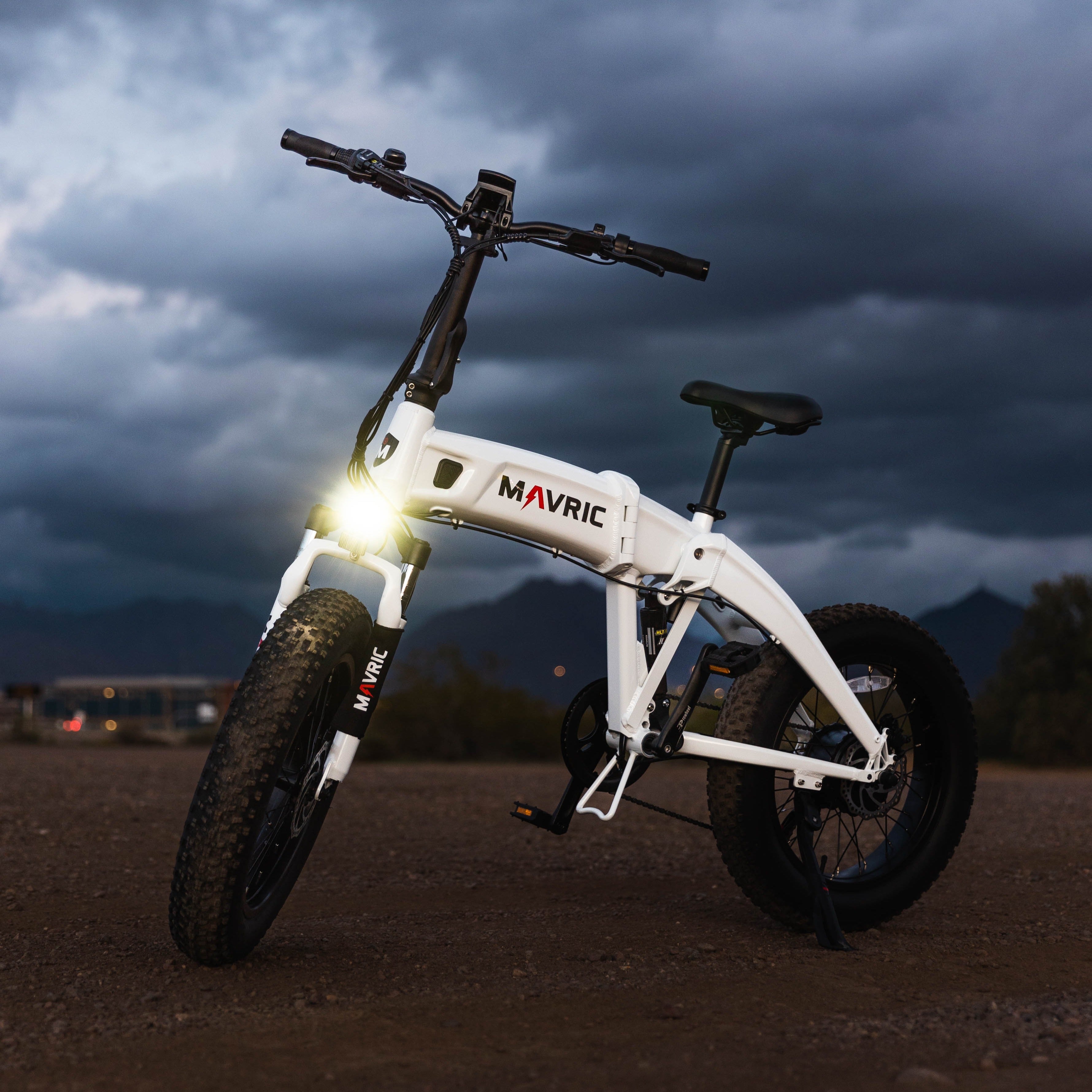 Mavric Misfit - WHITE